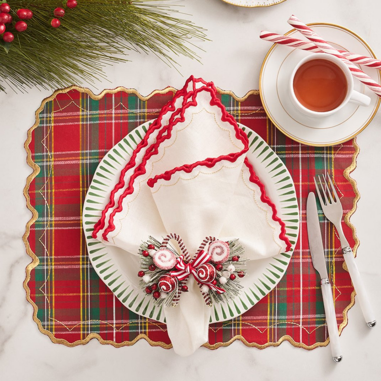 Holiday Threads Placemat in Red, Green & Gold - Set of 4
