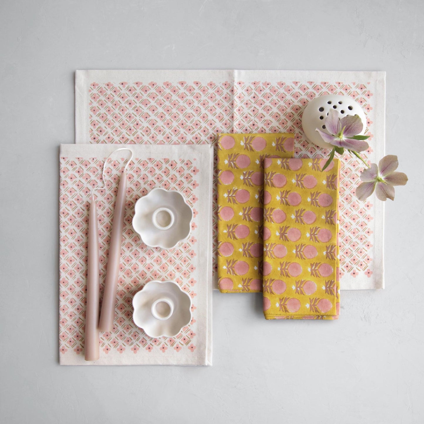 Ceramic Fleur Taper Holder