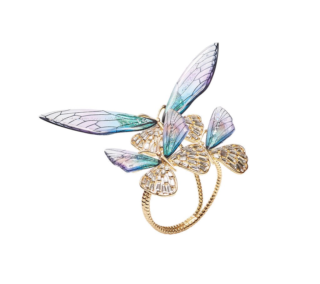 https://cdn.shopify.com/s/files/1/0273/4083/2829/files/NR1239135LILPW-lilac-periwinkle-flutter-napkin-ring-S4-132886.jpg?v=1738178521