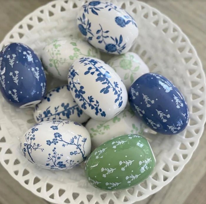 Green & White Porcelain Egg - Hosted by Kelly Gaudreau