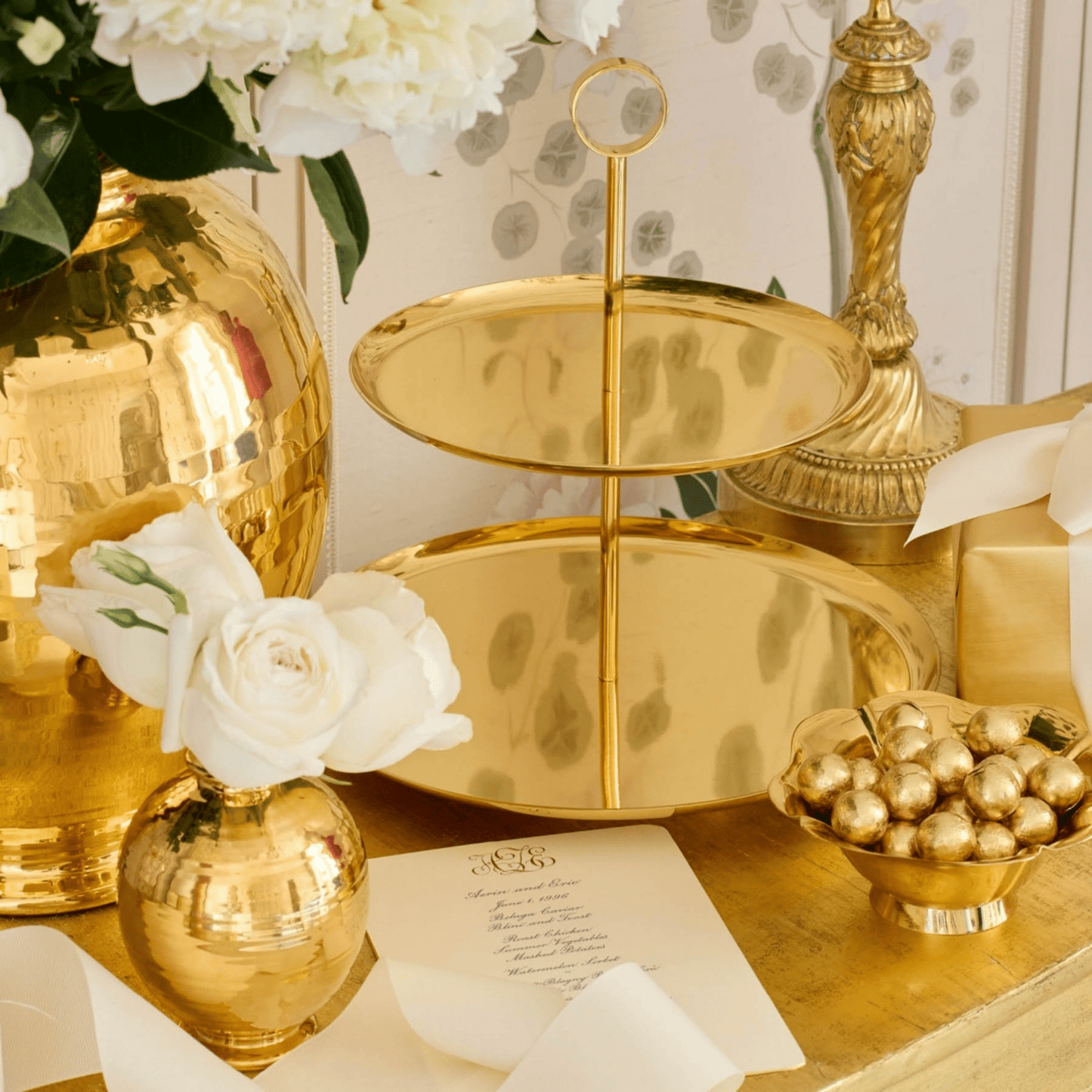 Sintra 2 - Tier Stand - Hosted by Kelly Gaudreau