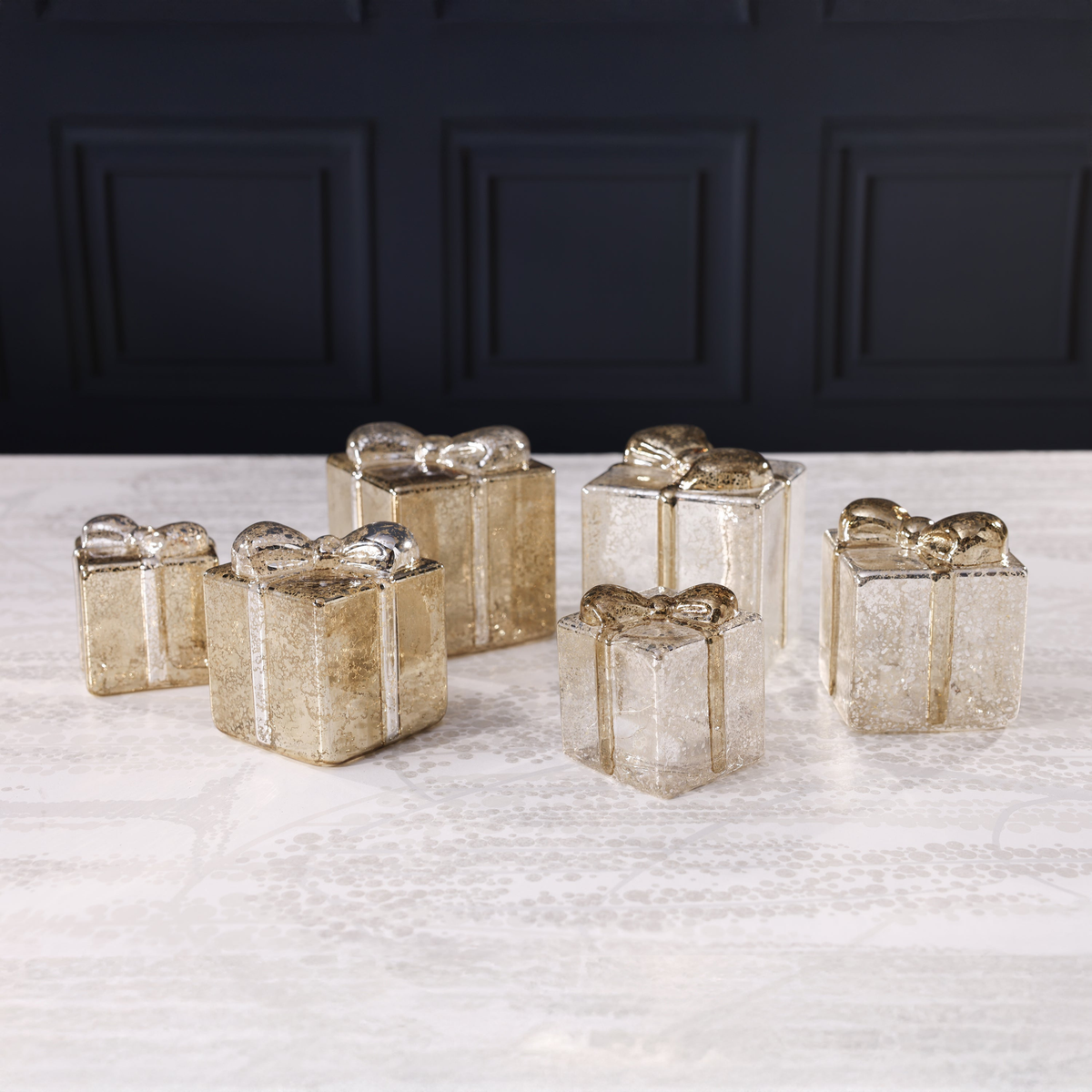 LED Glass Present - Silver with Gold Ribbon