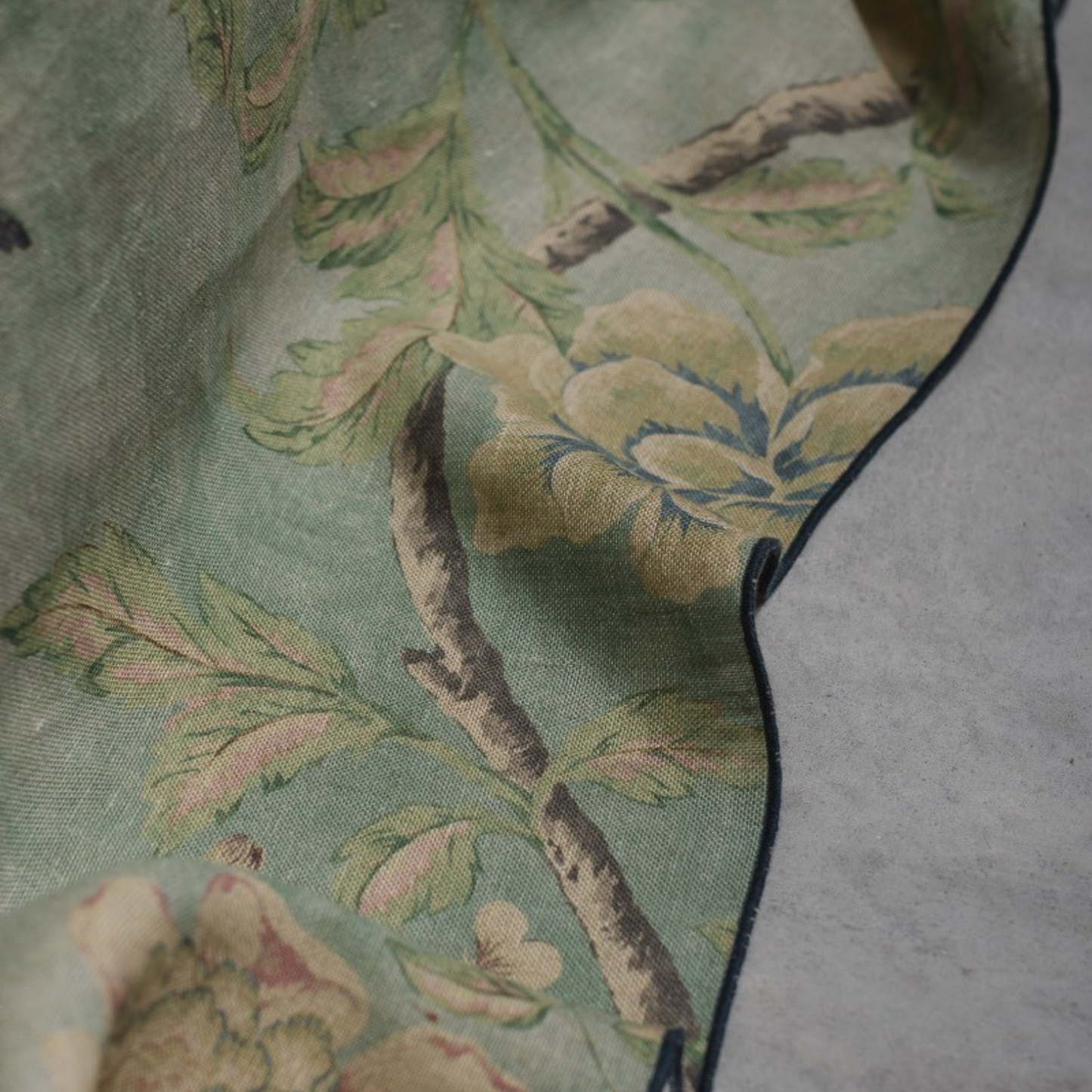 Filo Linen Tablecloth Affresco