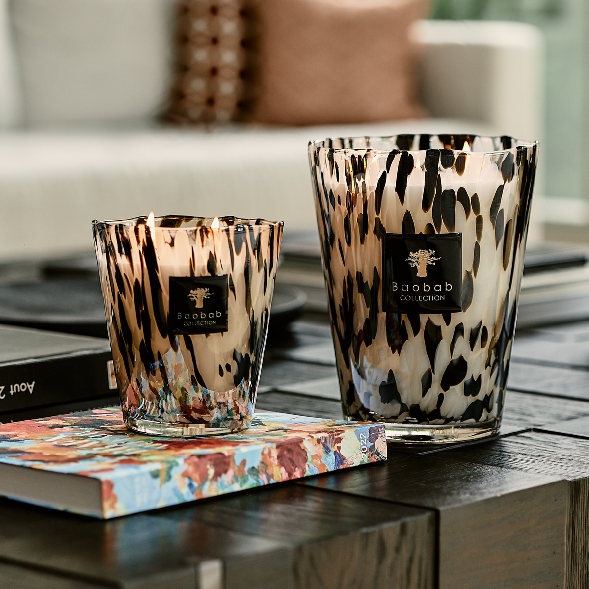 Pearls Black Scented Candle