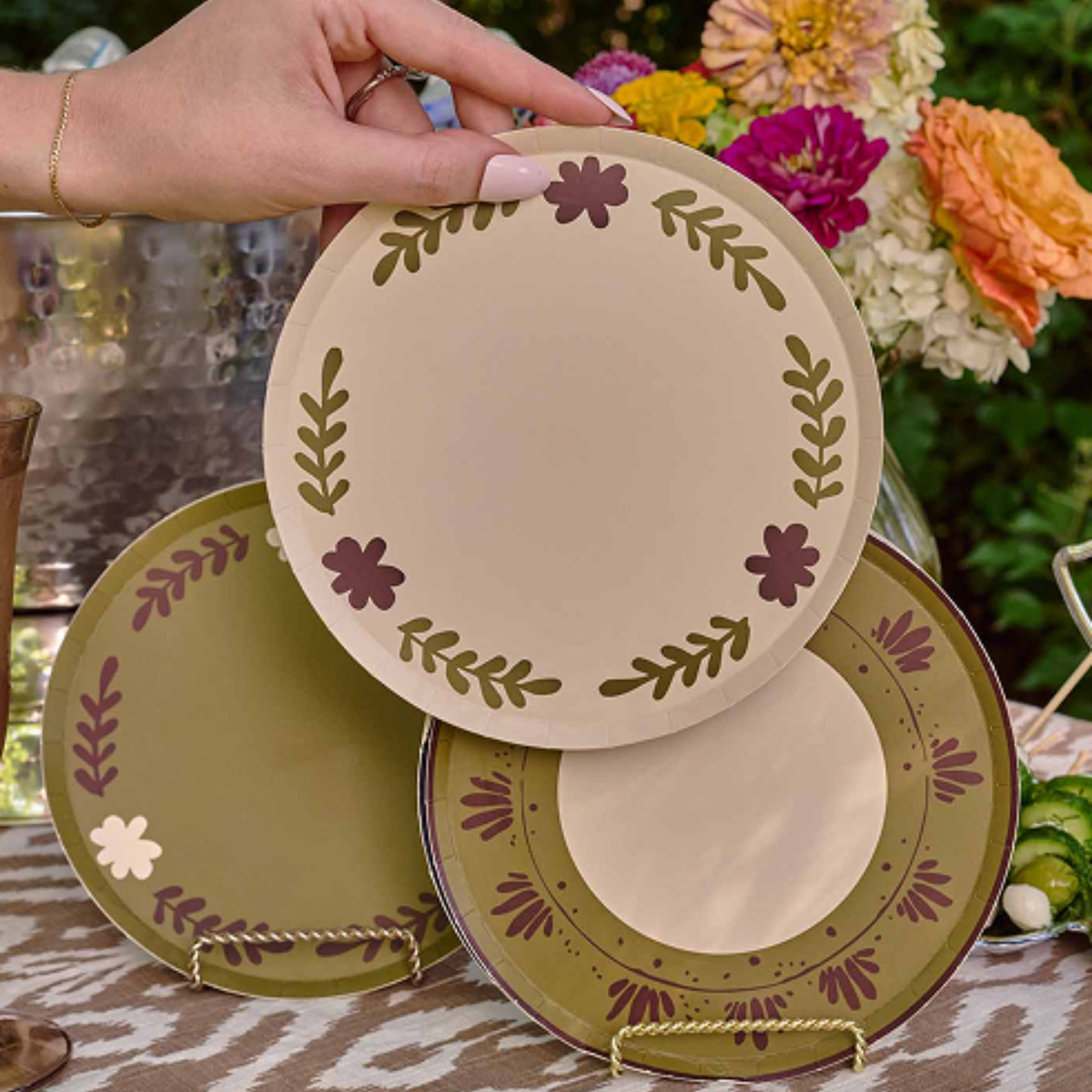Fleur Hors d'Oeuvres Plate Set - Dirty Martini