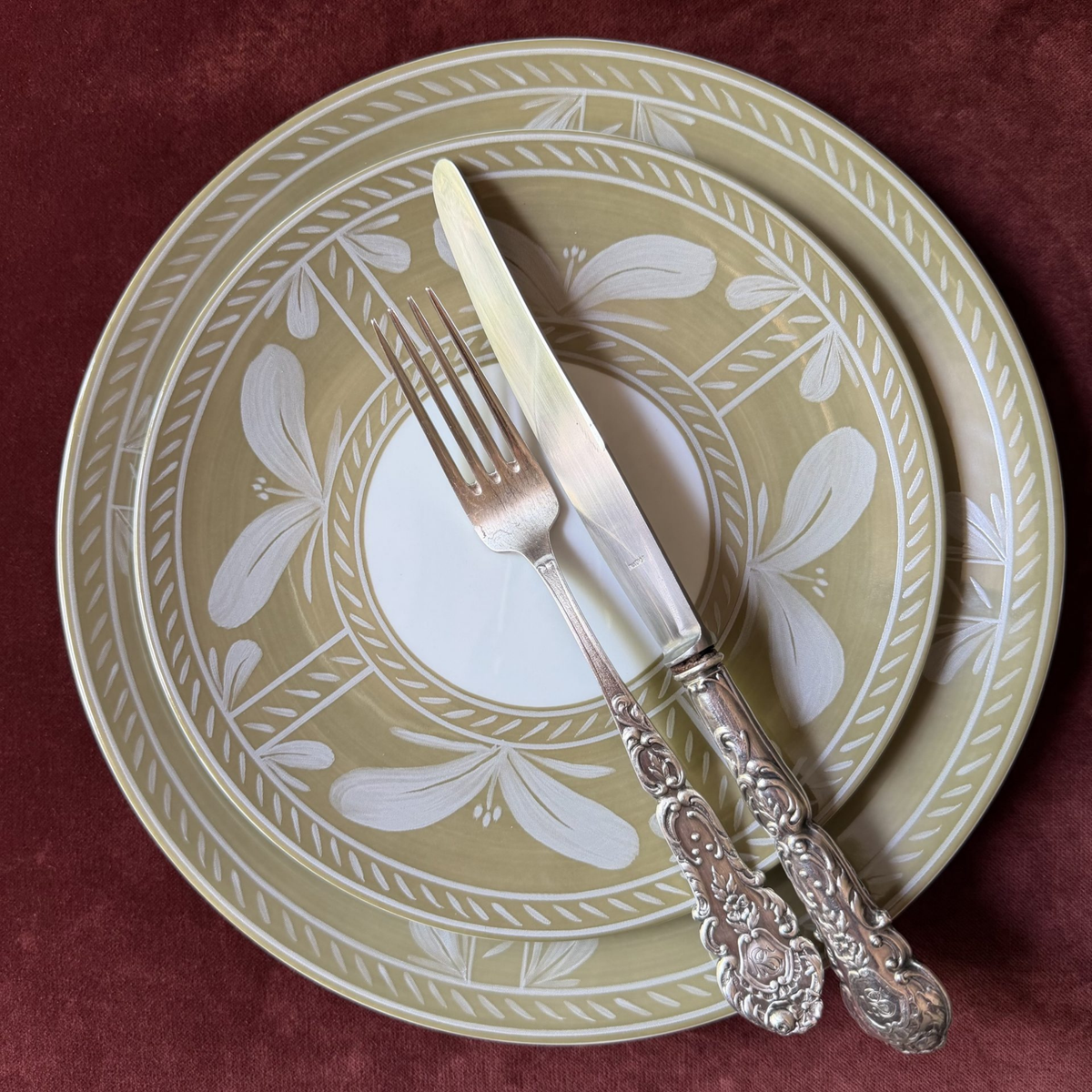 Sevilla Dinner Plate - Khaki