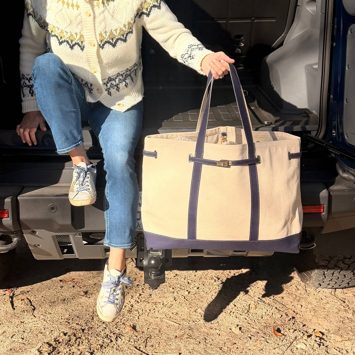 Charleston Extra Large Carryall Tote - Navy