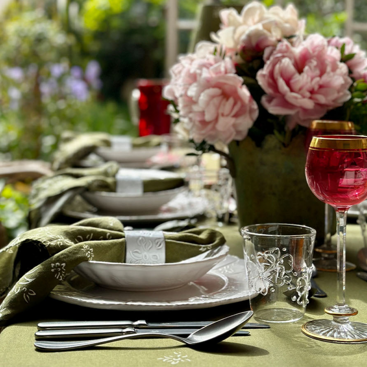 Set of 4 Falling Flower Linen Napkins - Avocado Green