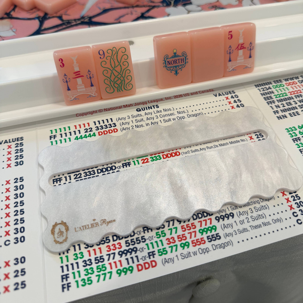 White Pearl Mahjong Line Reader with Gold