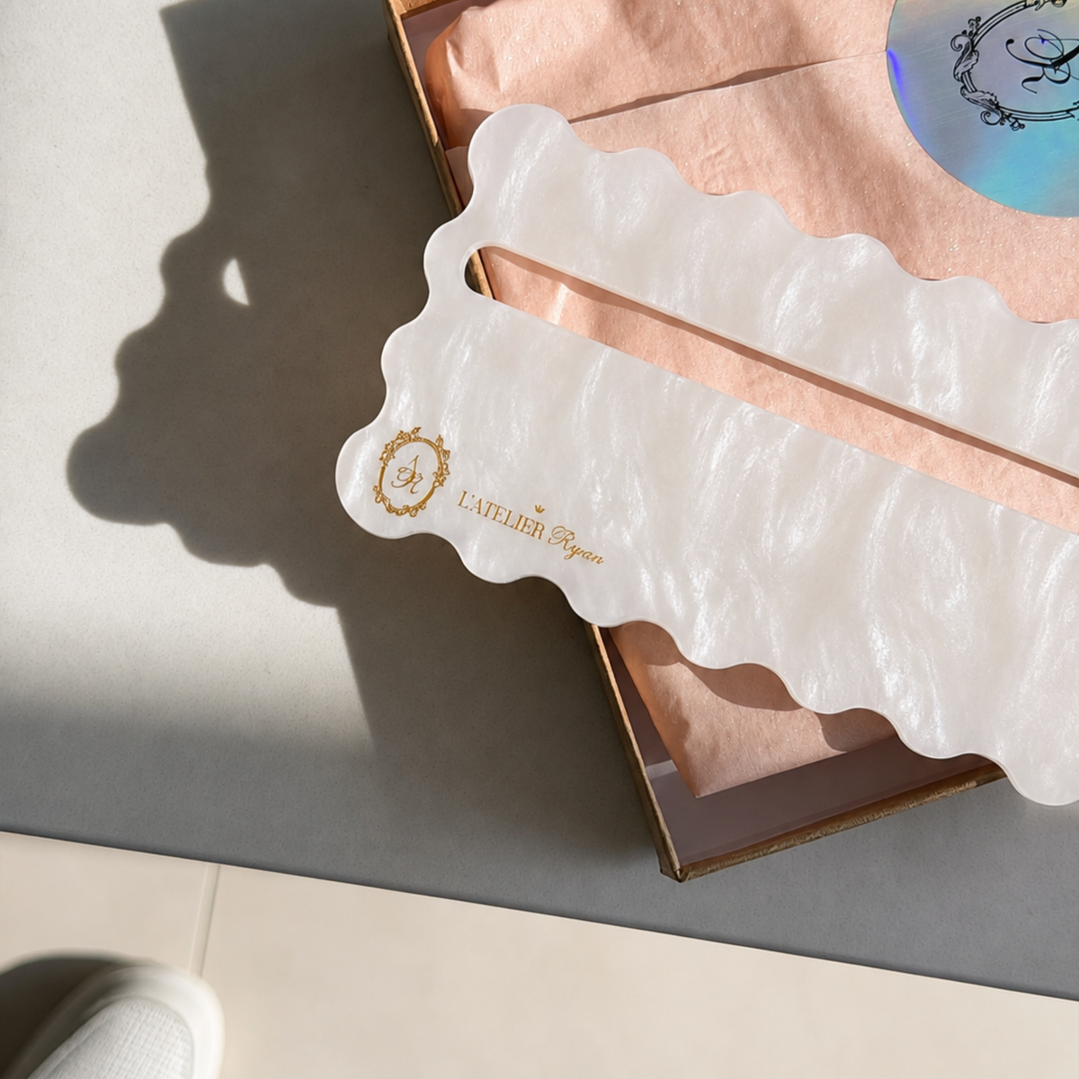 White Pearl Mahjong Line Reader with Gold