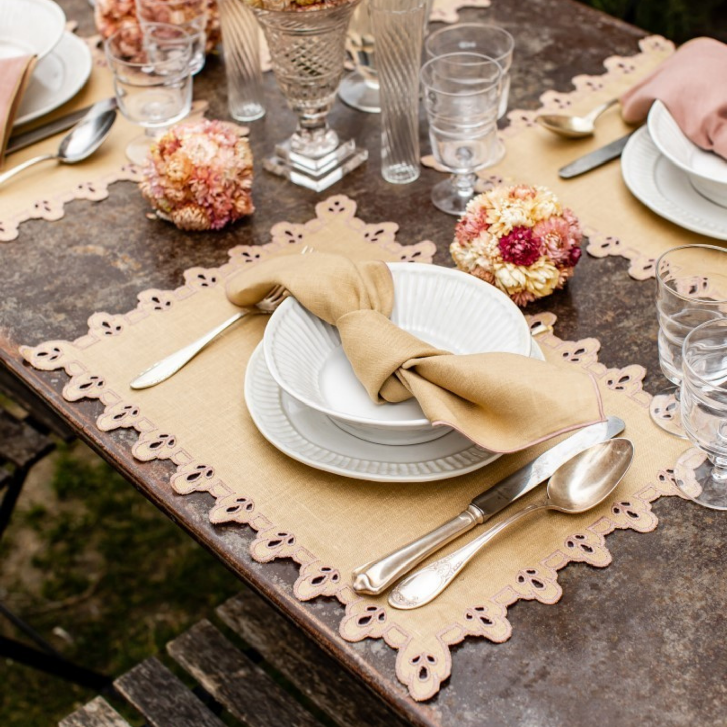 Amalfi Placemat in Stain Resistant Linen - Set of 4