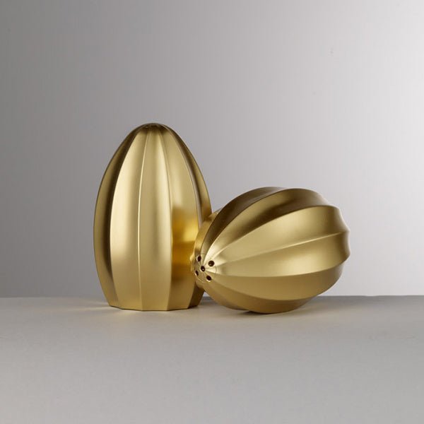 Bonnie and Clyde Salt and Pepper in Gold - Hosted by Kelly Gaudreau