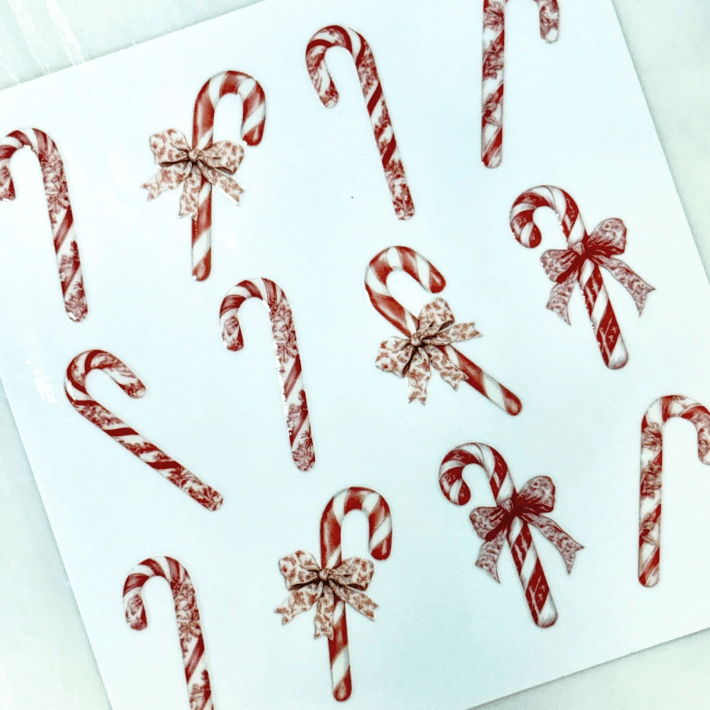 Candy Cane Beverage Art - Hosted by Kelly Gaudreau