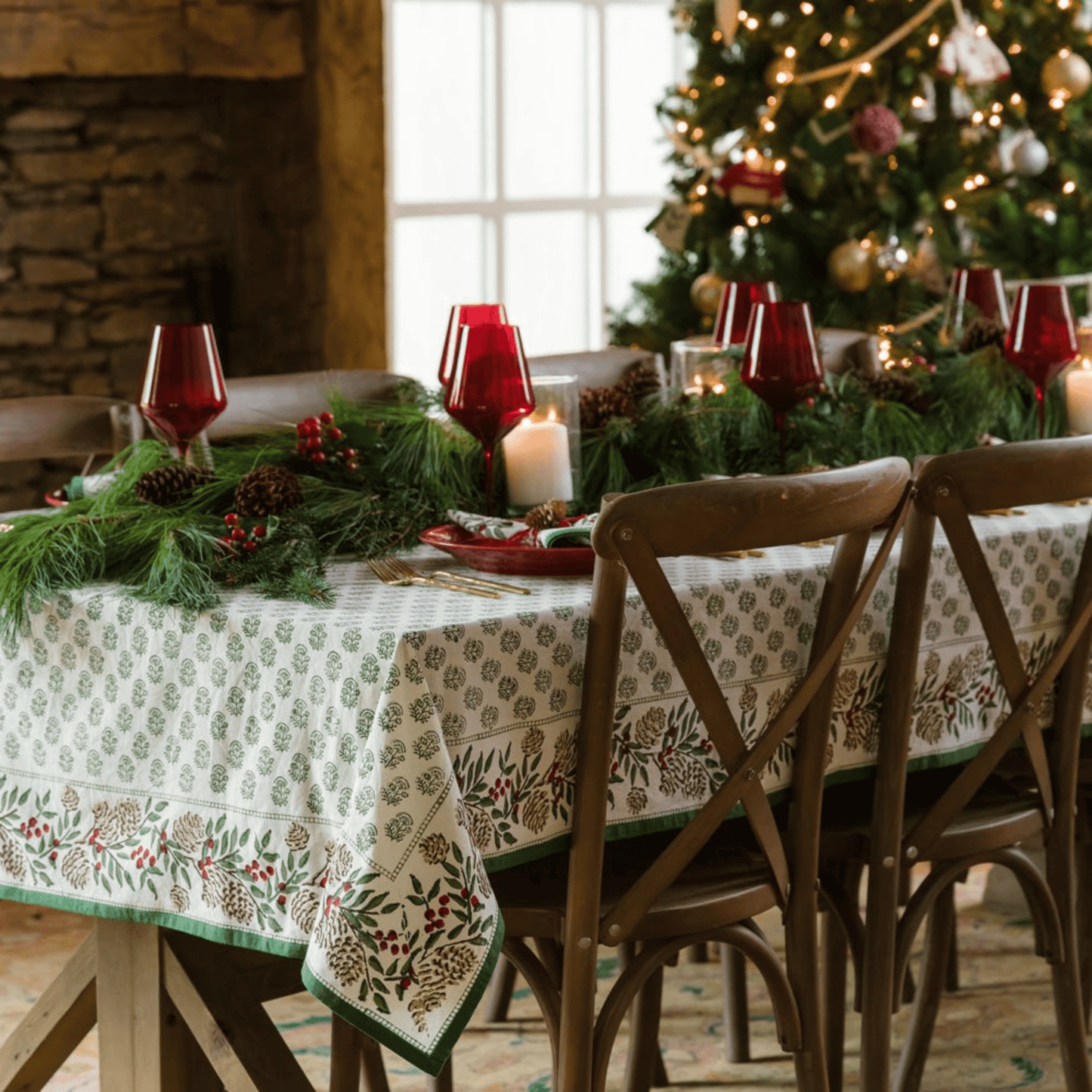 Christmas Garland Tablecloth - Hosted by Kelly Gaudreau