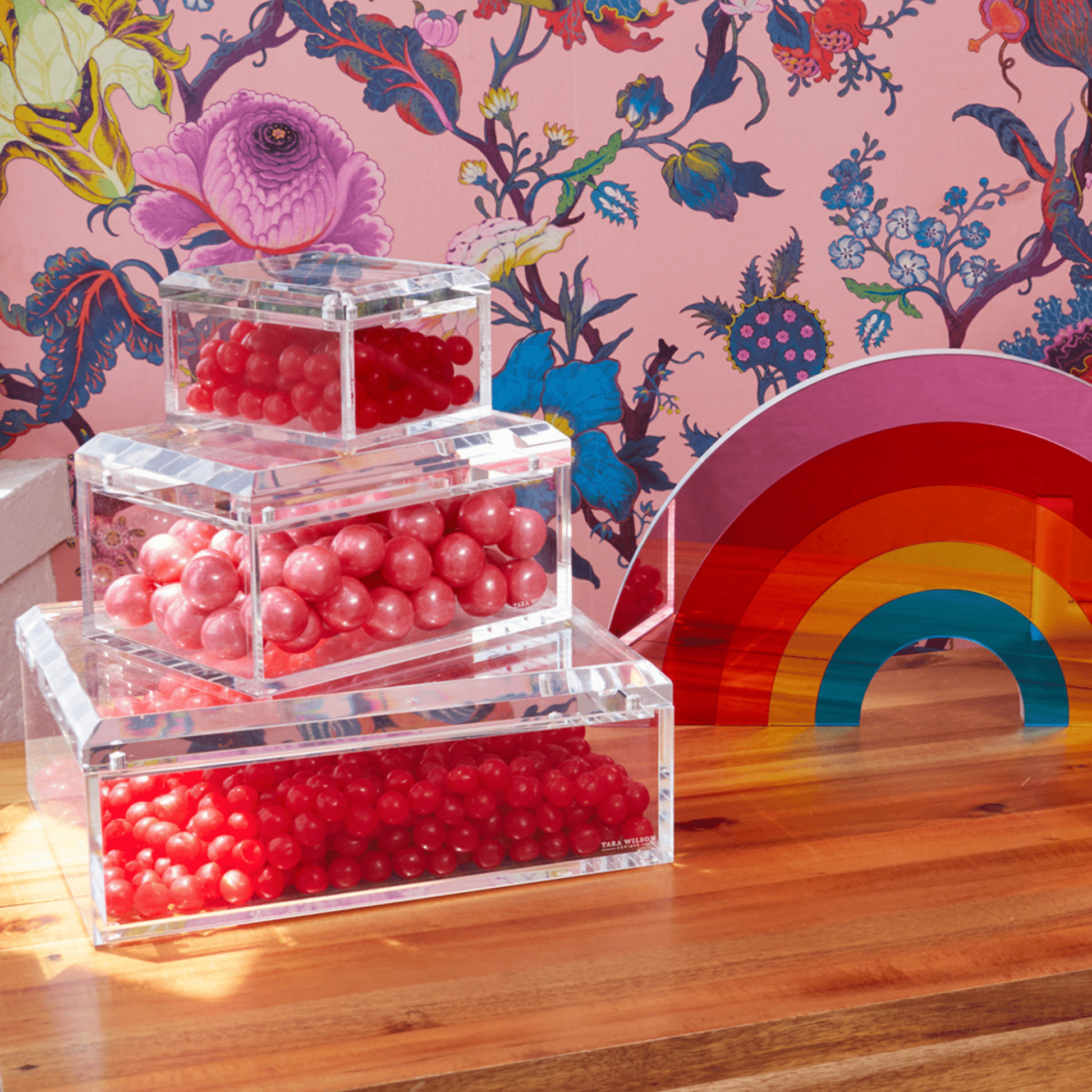 Clear Photo Box - Hosted by Kelly Gaudreau