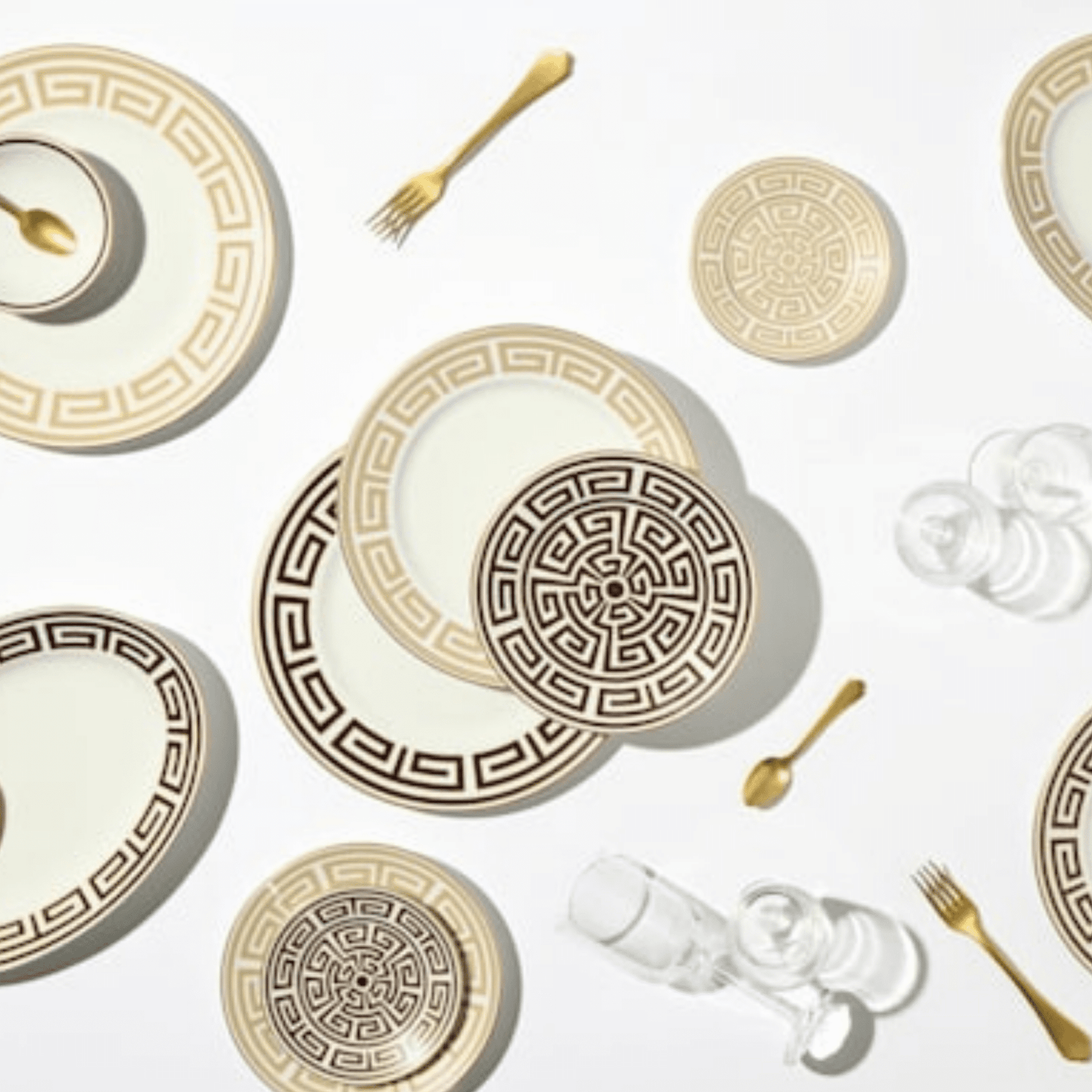 Ebano Labirinto Dinner Plate - Hosted by Kelly Gaudreau