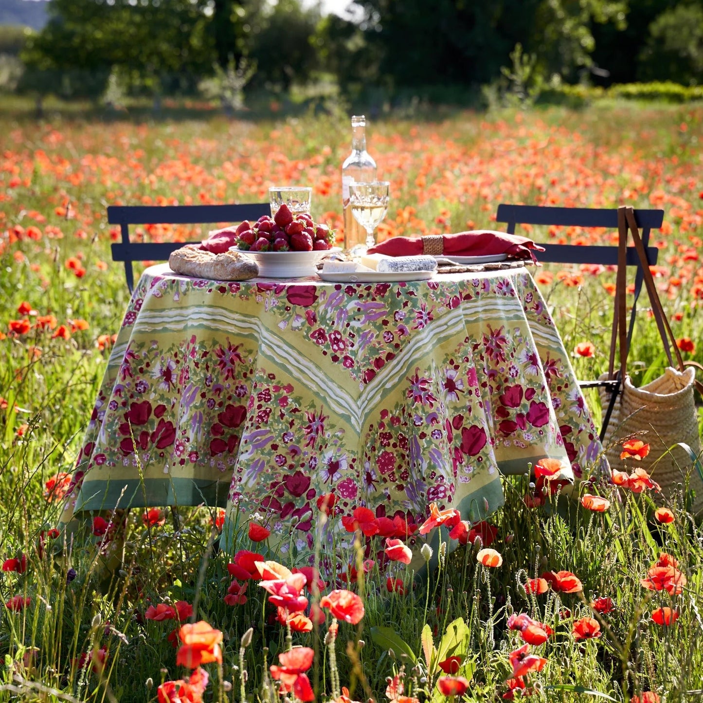 French Tablecloth Jardin Red & Green - Hosted by Kelly Gaudreau