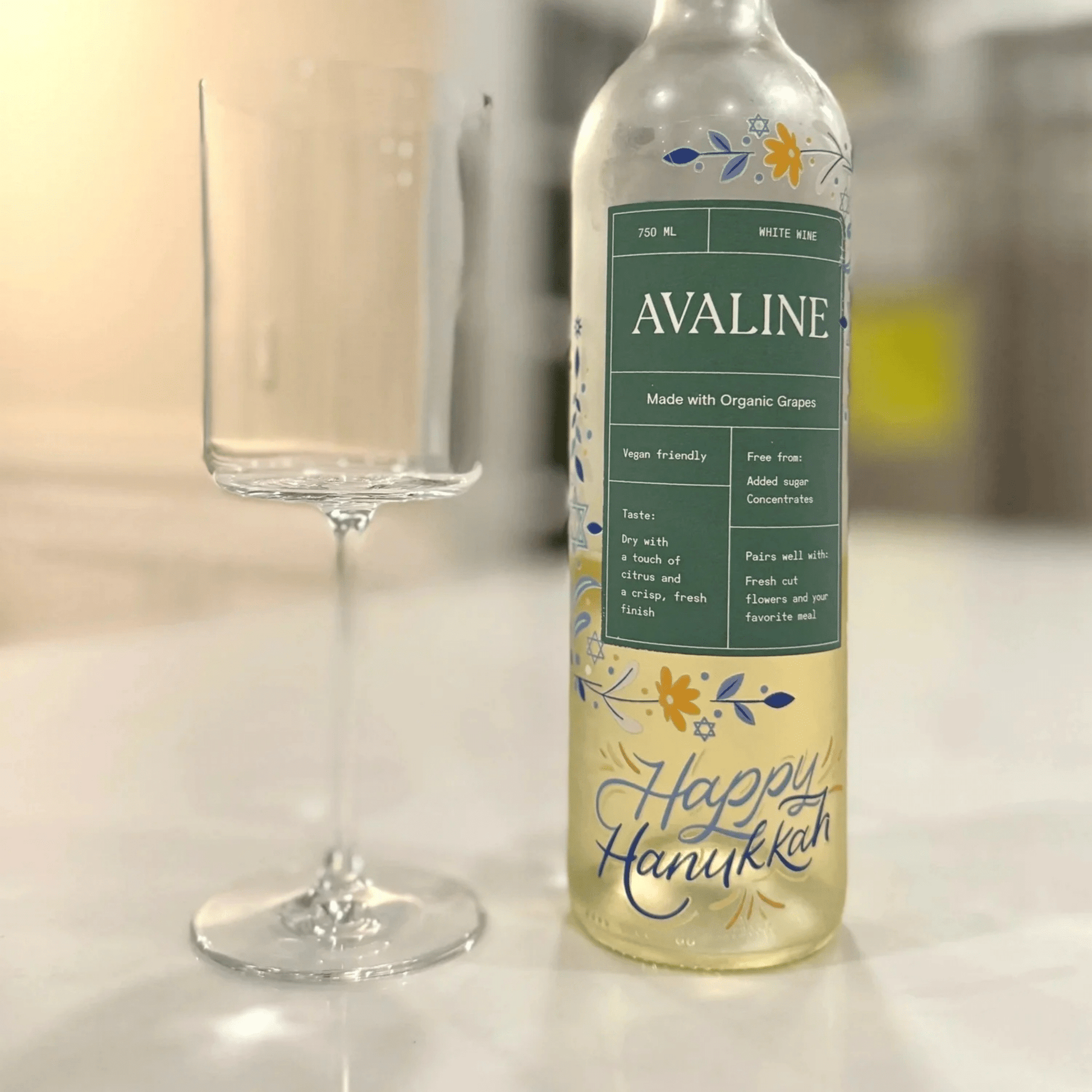 "Happy Hanukkah" Beverage Art - Hosted by Kelly Gaudreau