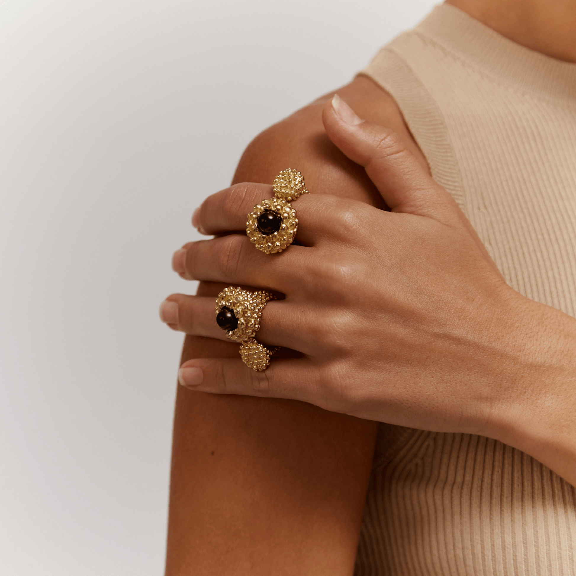 Karpos Ring - Onyx - Hosted by Kelly Gaudreau