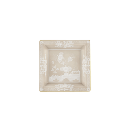 Large Change Tray Meringa - Hosted by Kelly Gaudreau