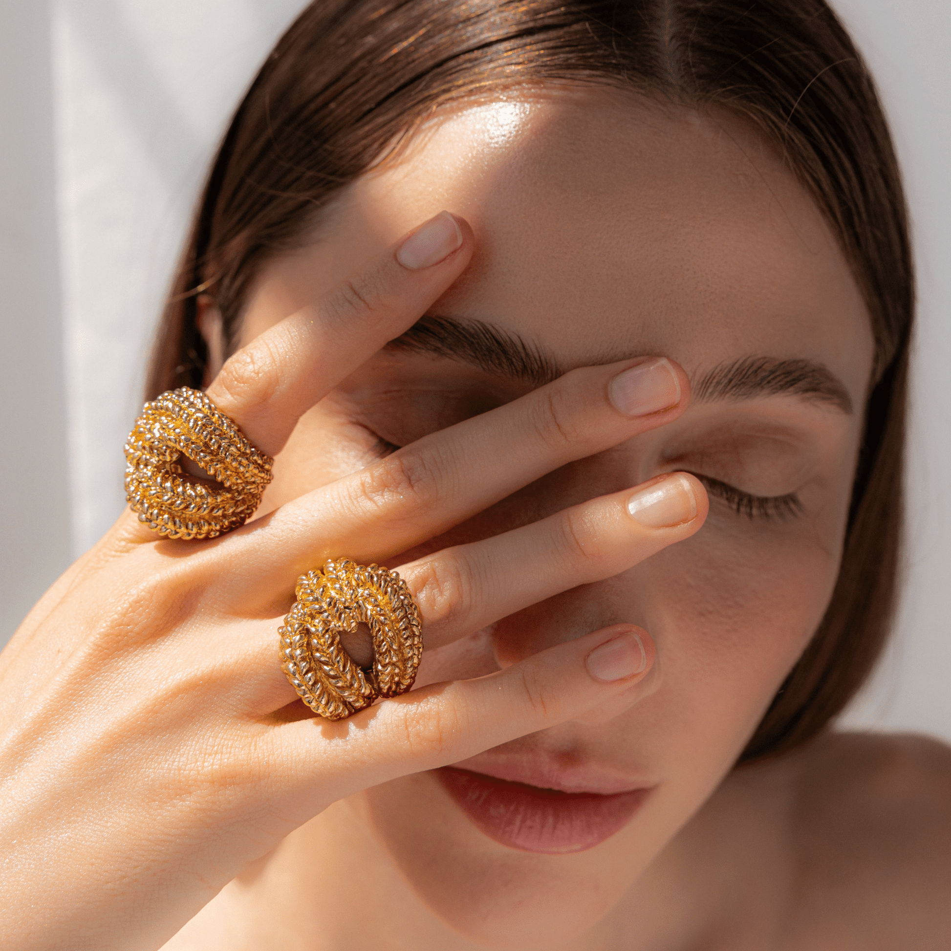 Loop Ring - Hosted by Kelly Gaudreau