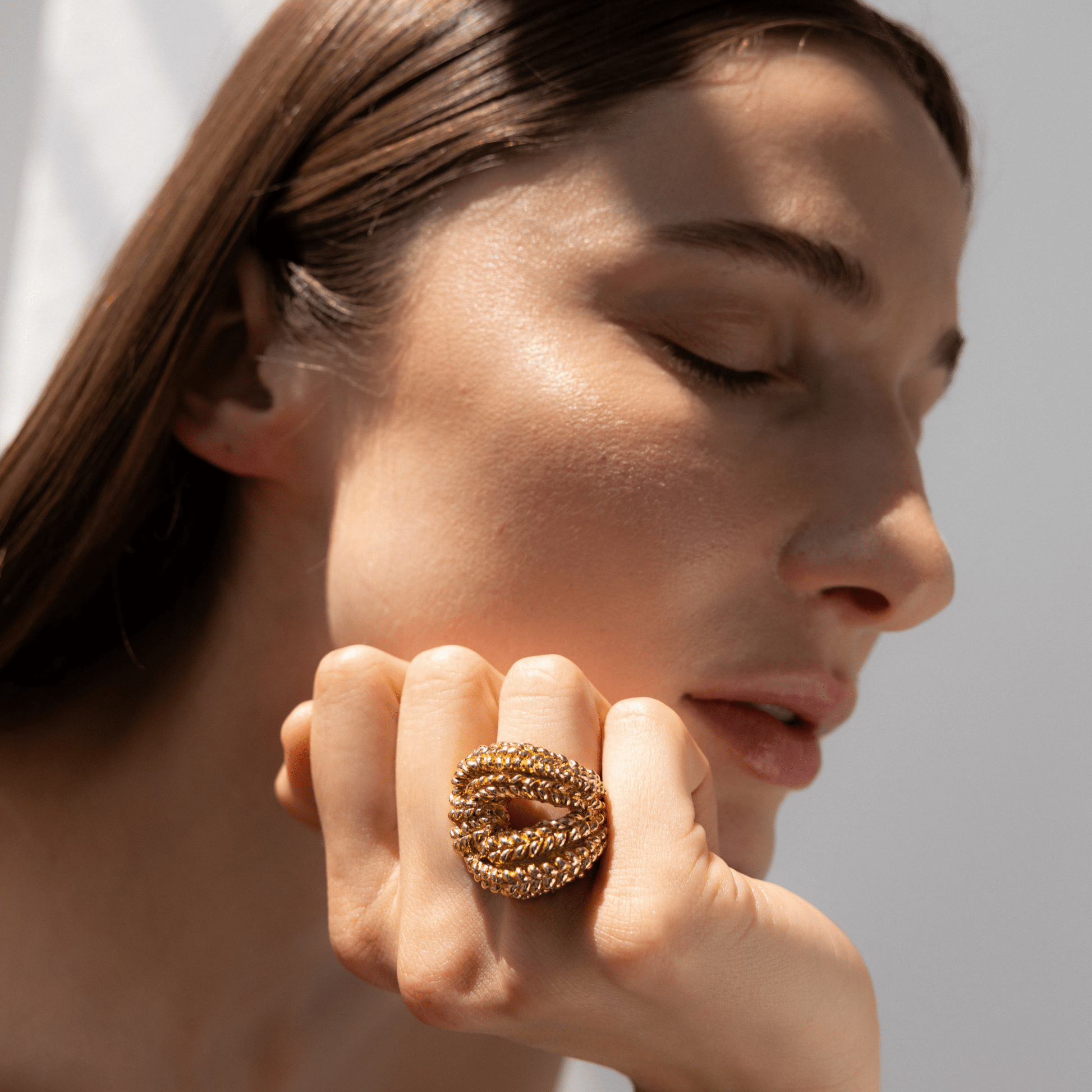 Loop Ring - Hosted by Kelly Gaudreau