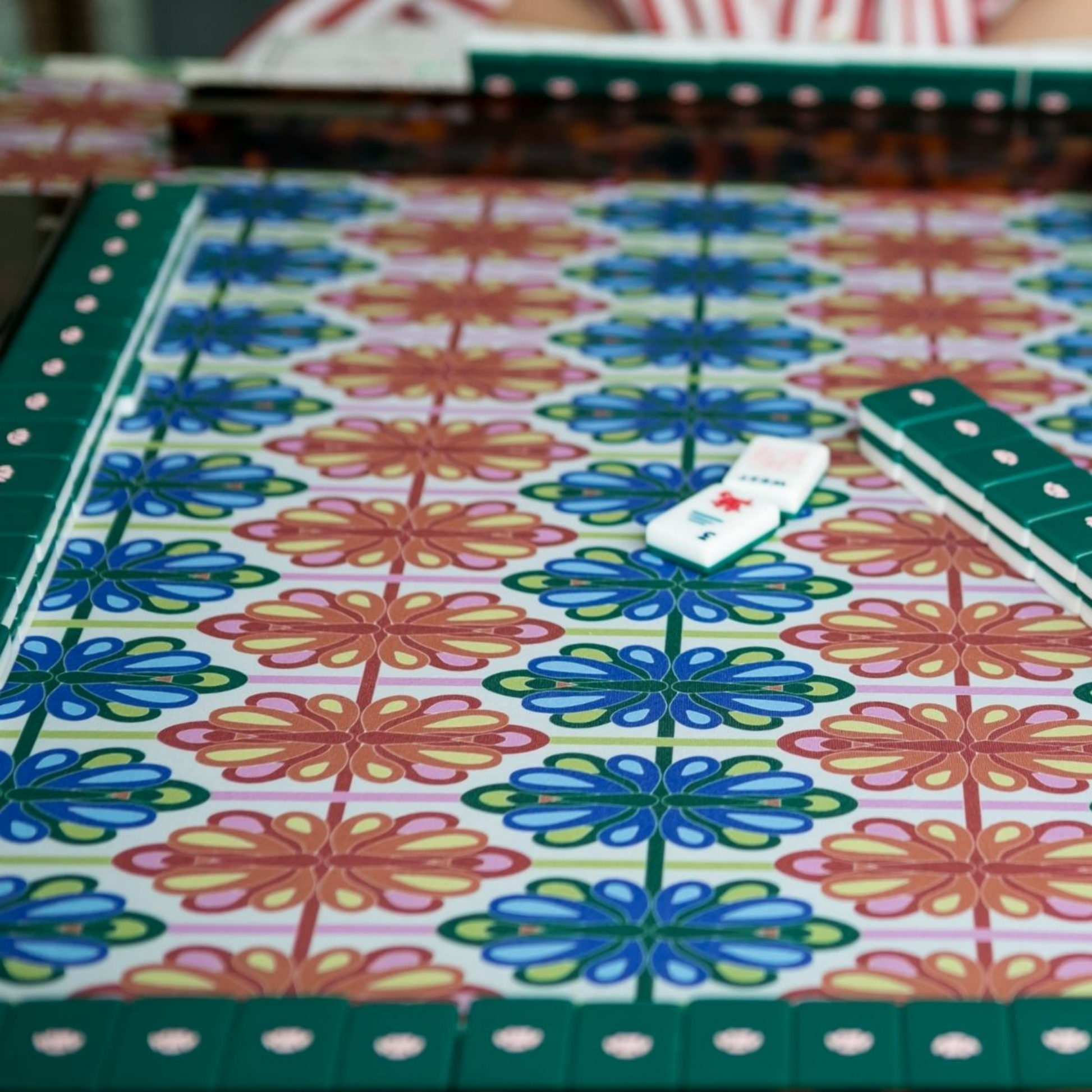 Mod Bird Bam & Plaid Double - Sided Mahjong Mat - Hosted by Kelly Gaudreau