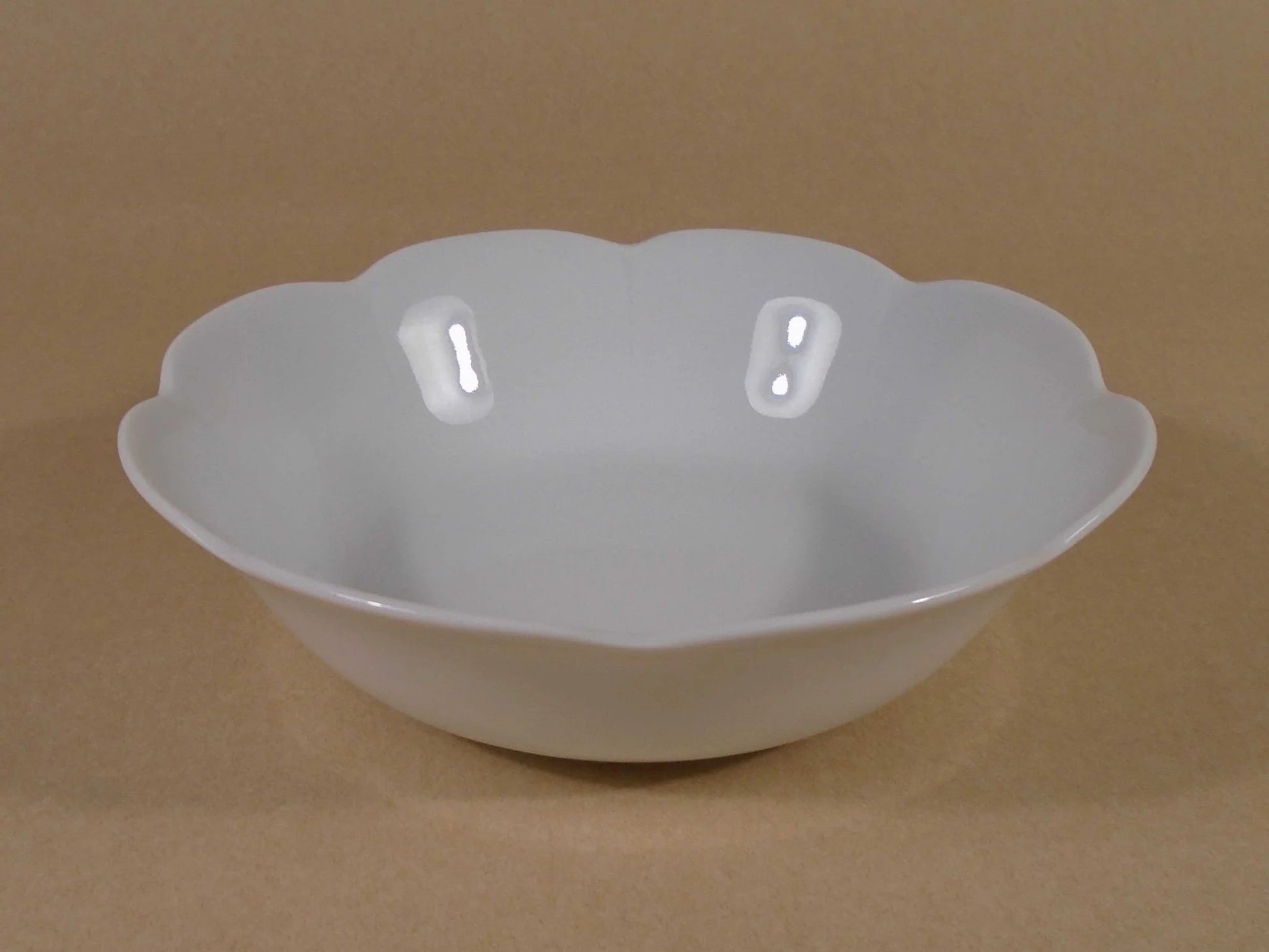 Nymphea White Deep Soup/Cereal Bowl - Hosted by Kelly Gaudreau