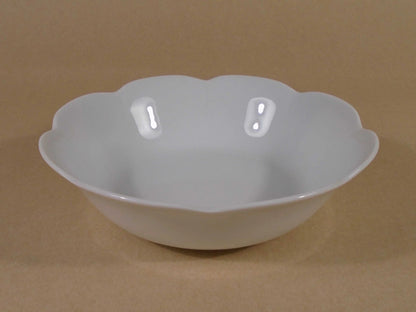 Nymphea White Deep Soup/Cereal Bowl - Hosted by Kelly Gaudreau