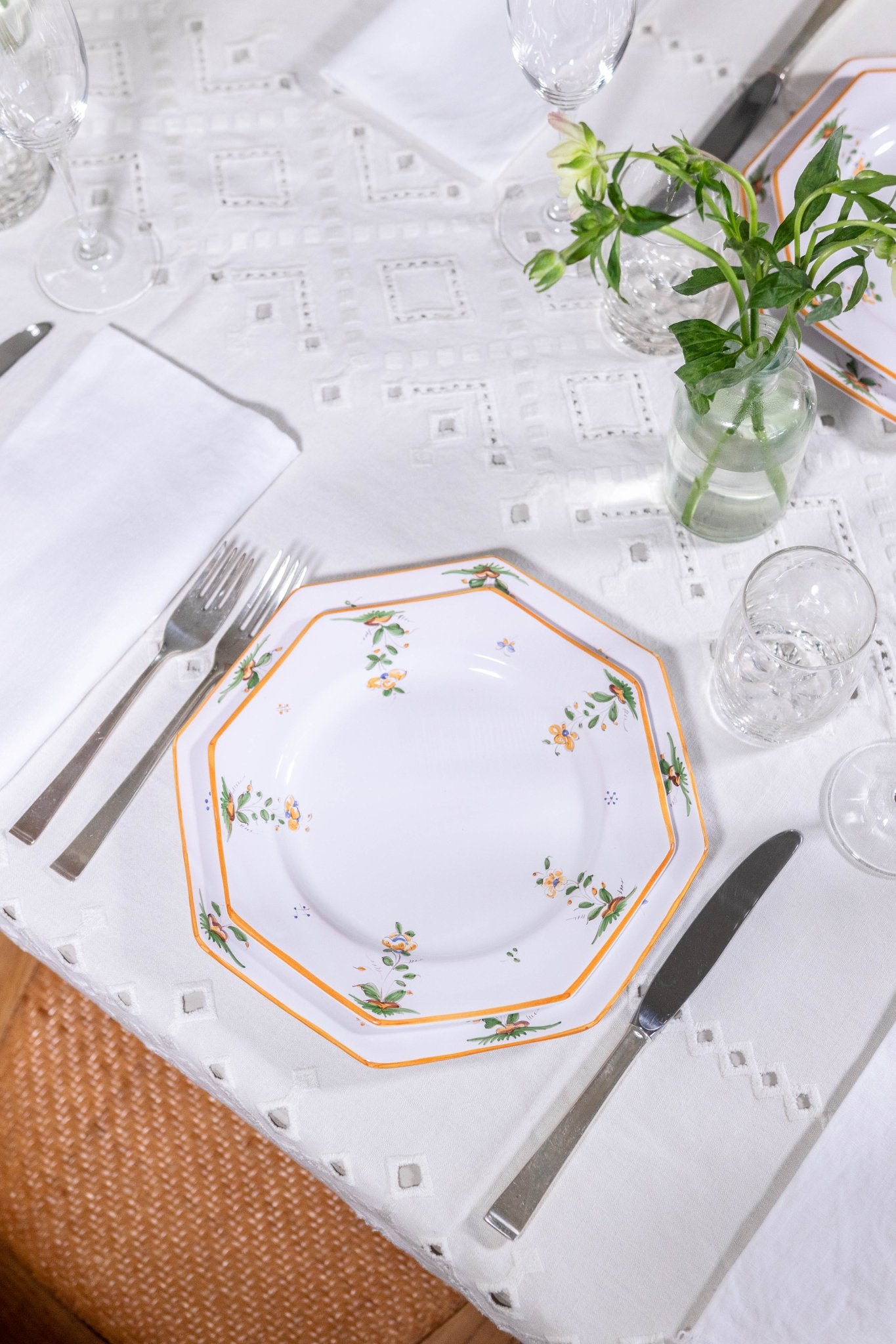 Ojete White Tablecloth - Hosted by Kelly Gaudreau