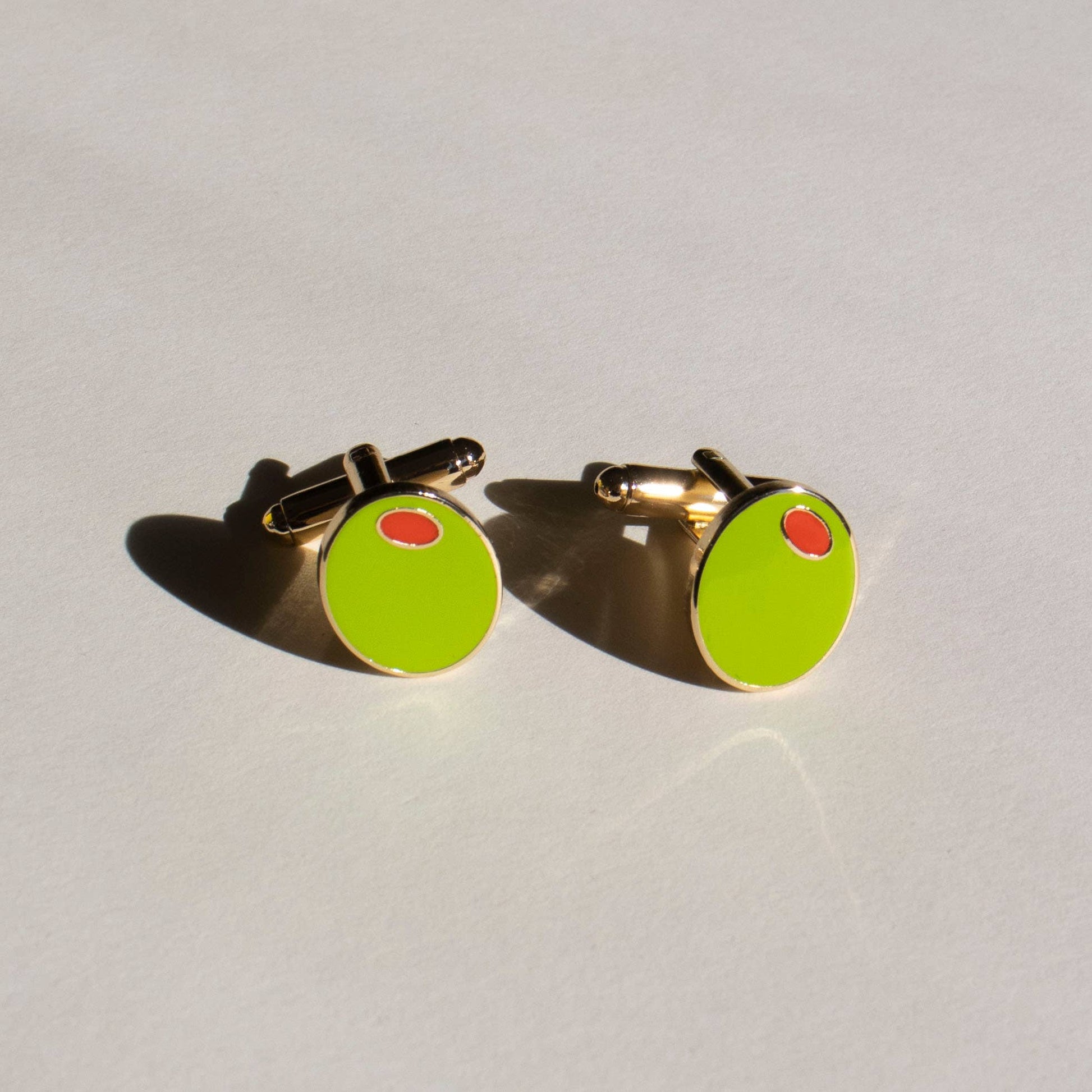 Olive Cufflinks - Hosted by Kelly Gaudreau