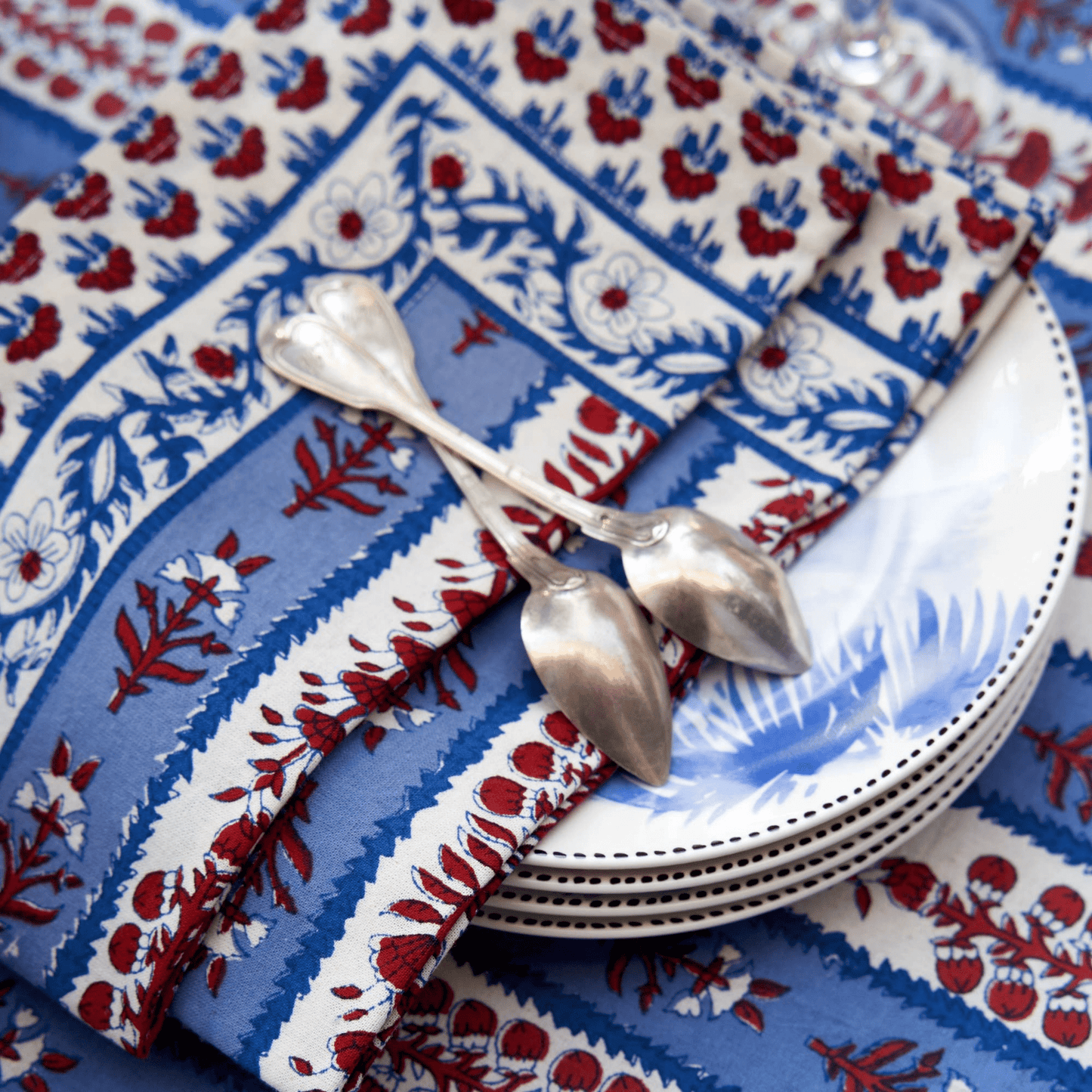 Red & Blue Avignon Tea Towel - Hosted by Kelly Gaudreau
