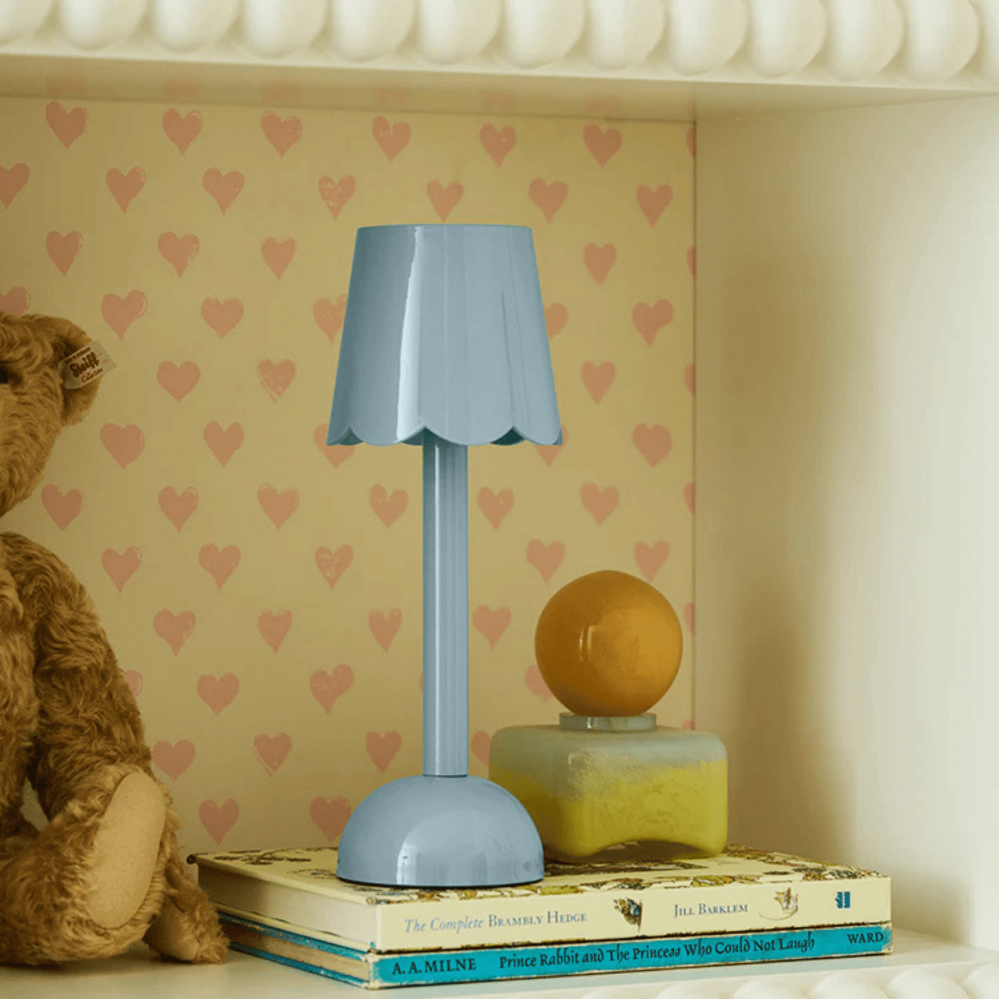 Scalloped LED Lamp - Hosted by Kelly Gaudreau