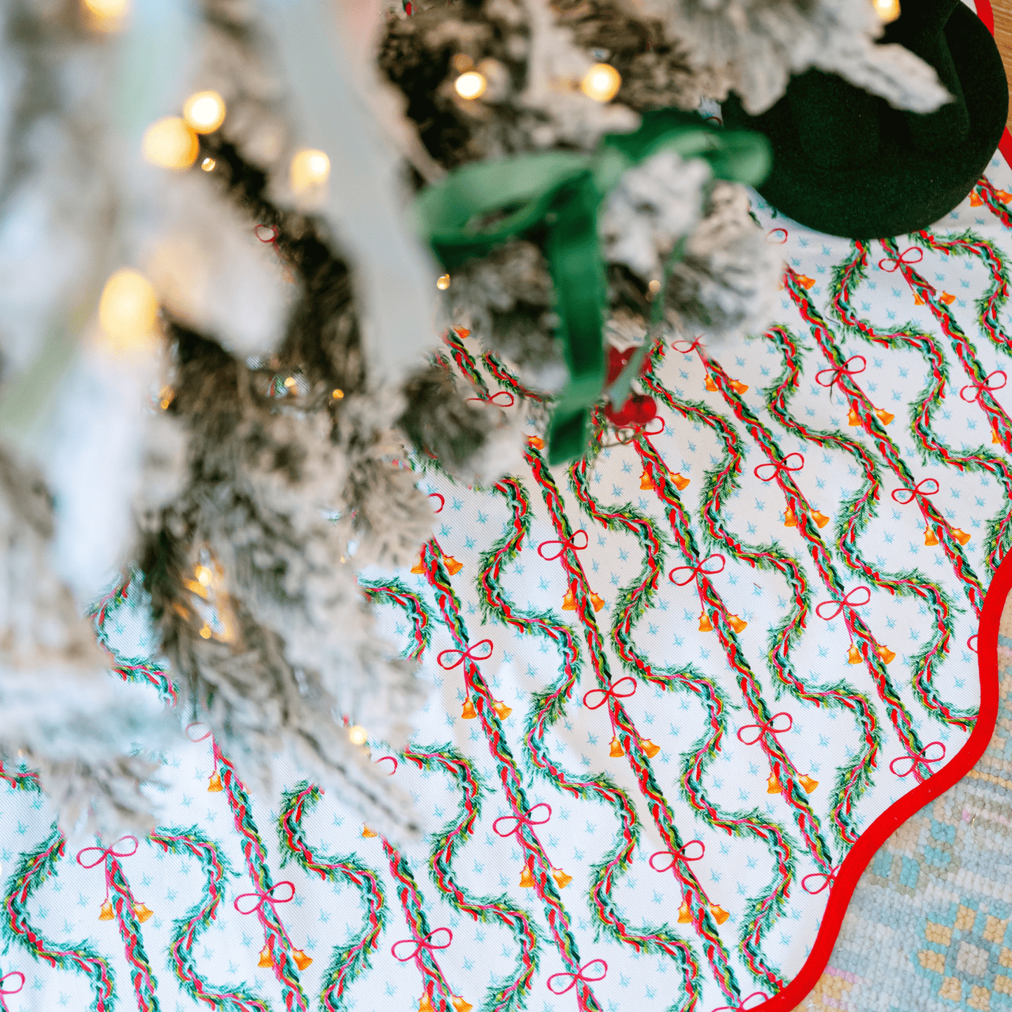 Scalloped Tree Skirt - Hosted by Kelly Gaudreau