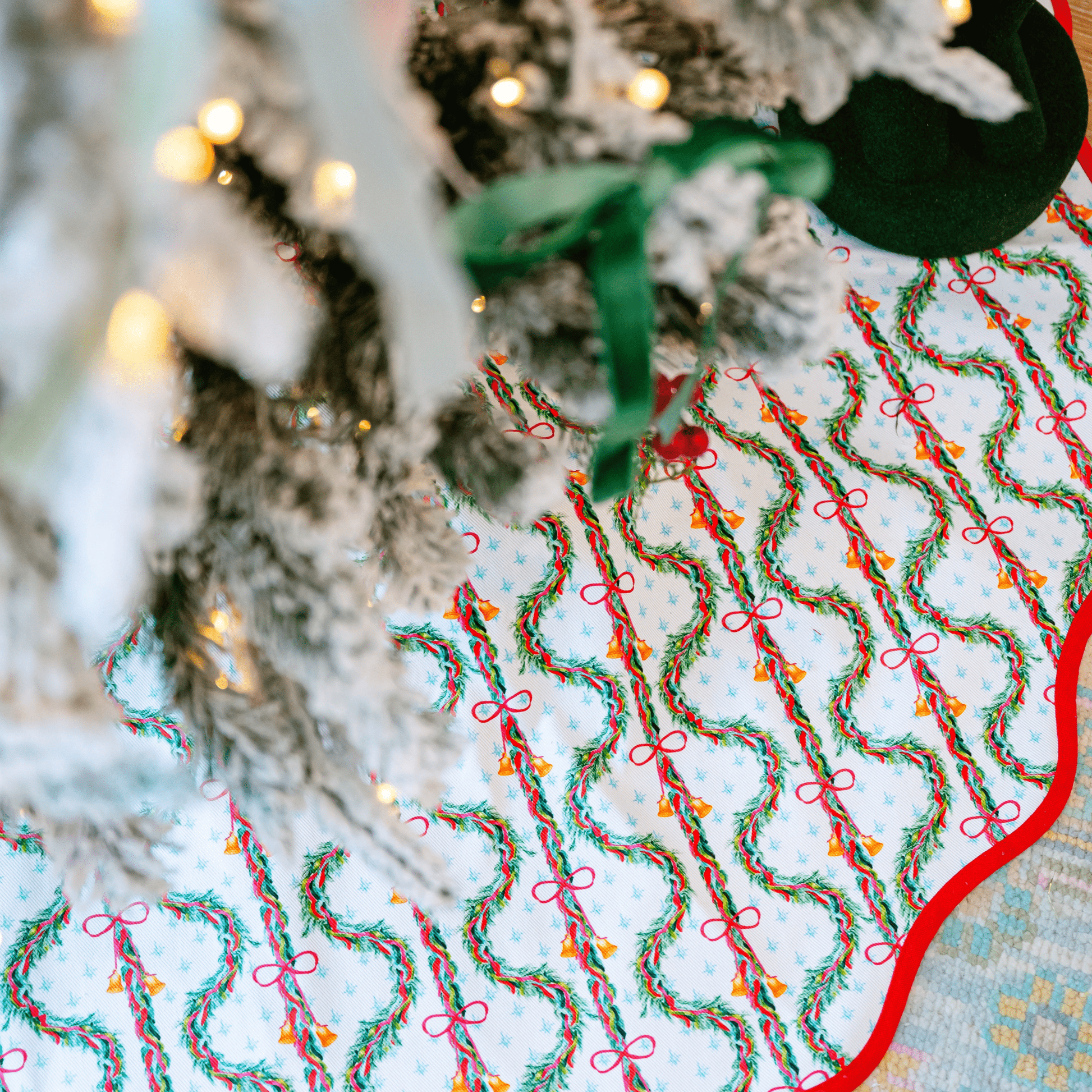 Scalloped Tree Skirt - Hosted by Kelly Gaudreau