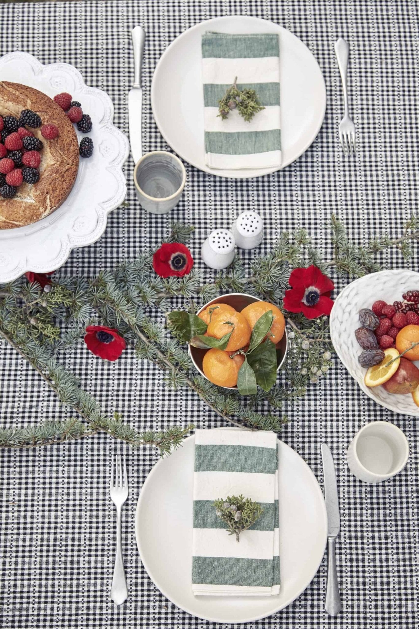 Soho Tablecloth in Black 63'x120' - Hosted by Kelly Gaudreau