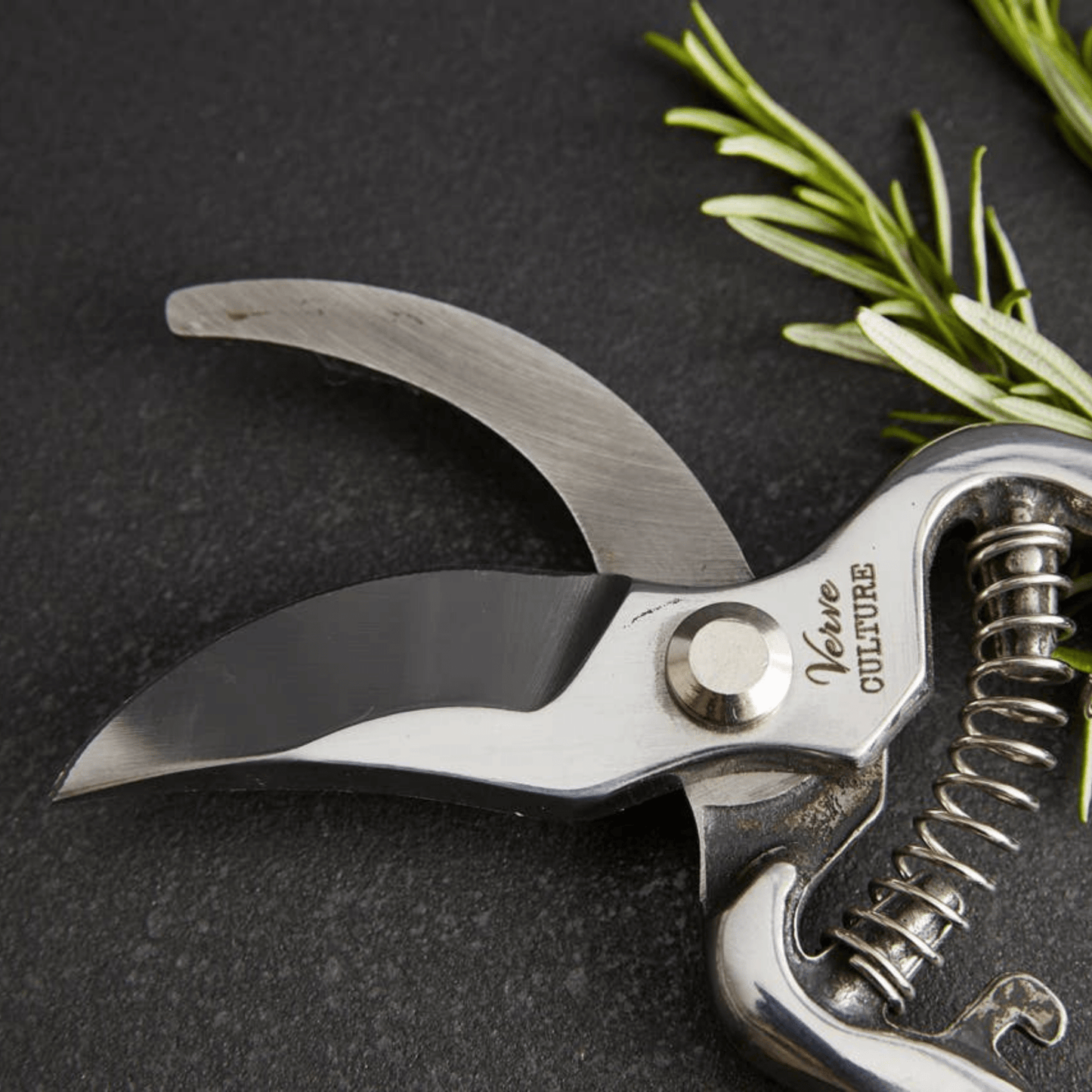 Thai Kitchen & Garden Shears - Hosted by Kelly Gaudreau