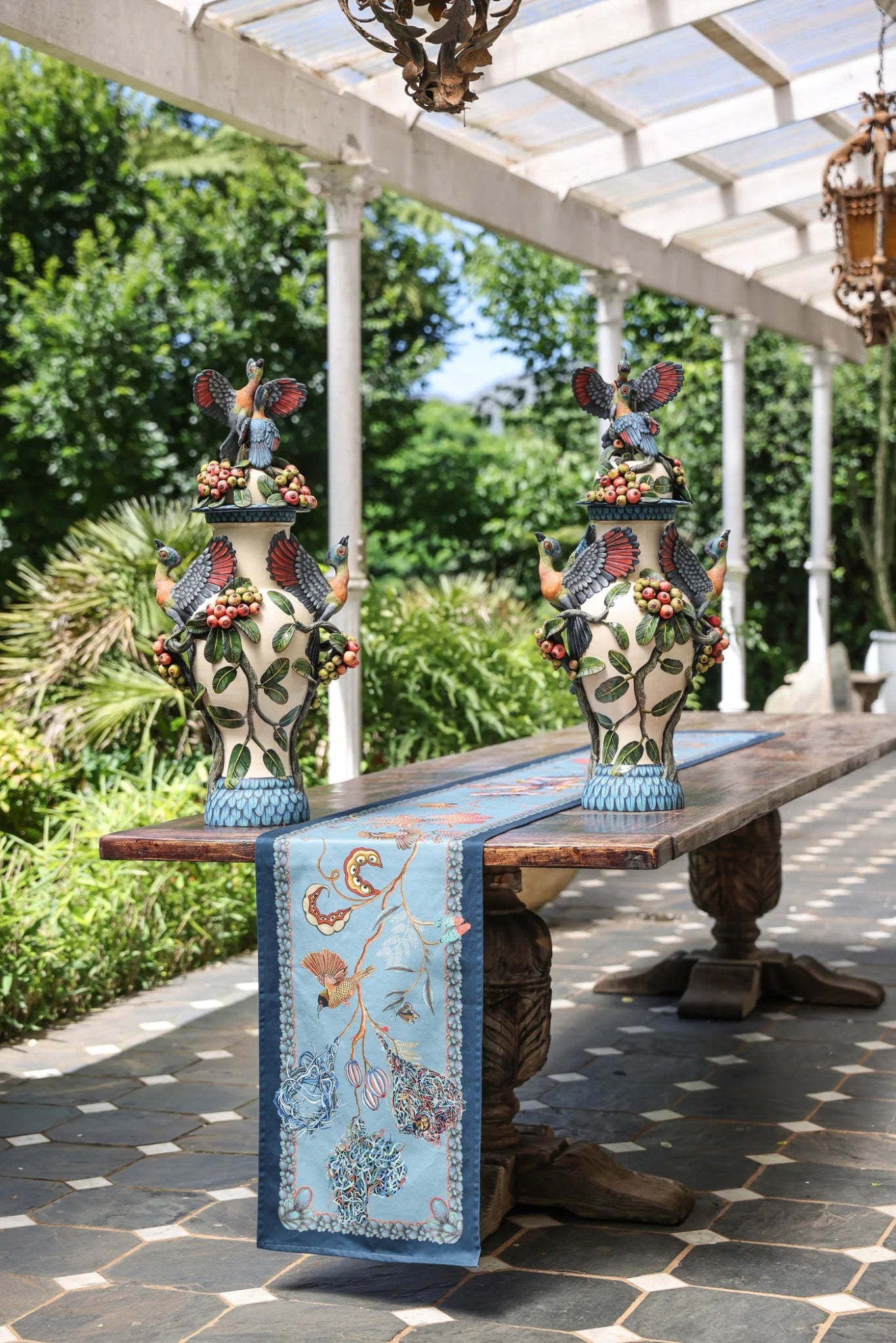 Thanda Nest Table Runner - Hosted by Kelly Gaudreau