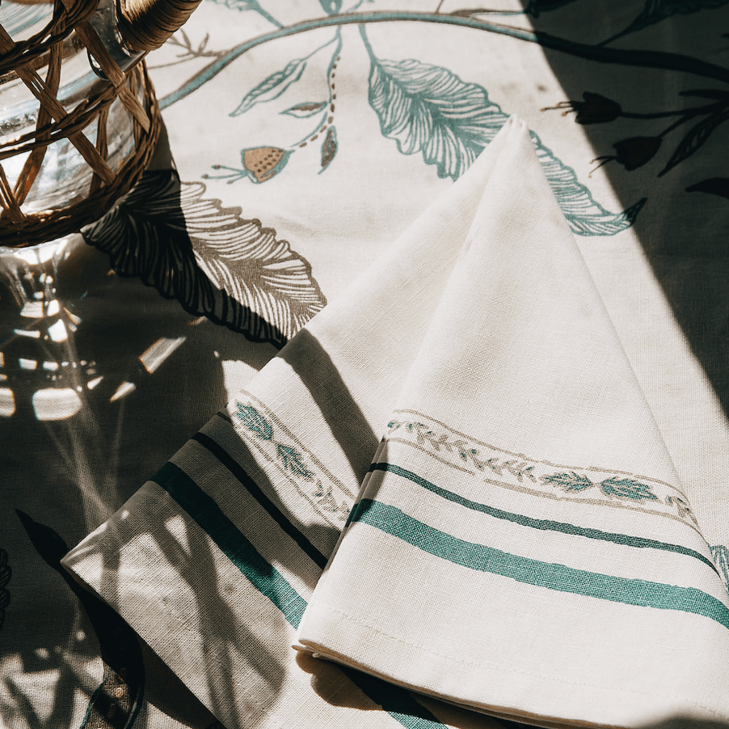 Tuileries Tablecloth - Hosted by Kelly Gaudreau