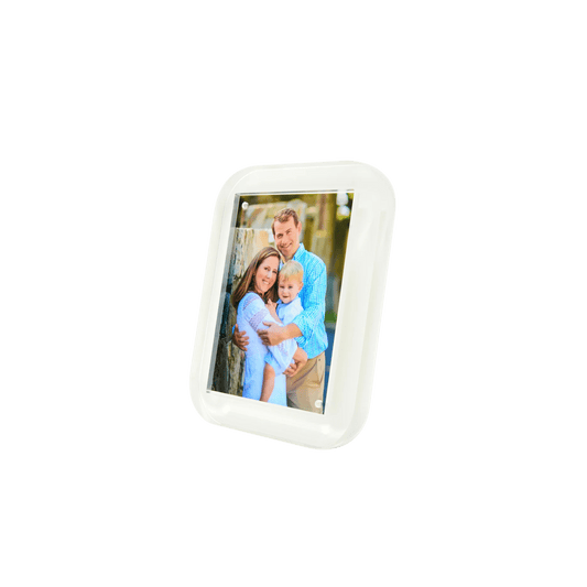 White Pop Frame - Hosted by Kelly Gaudreau